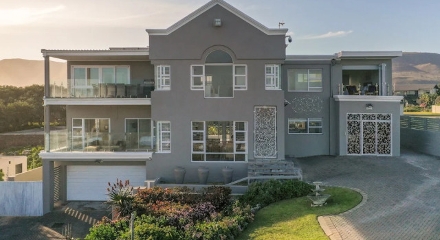 Absolute Ocean Boutique Guesthouse