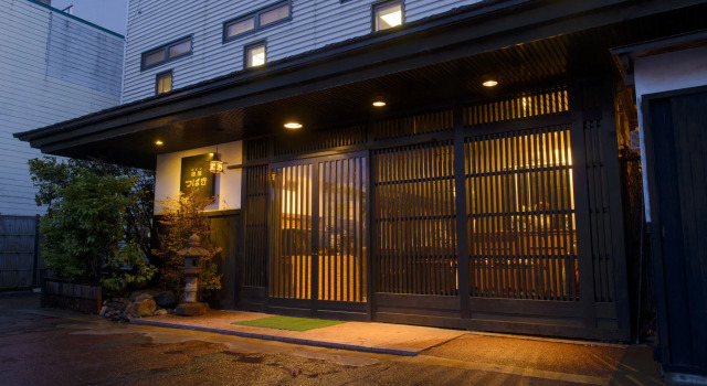 Yadoya Tsubaki, Prenota Affittacamere Asamushi Aomori