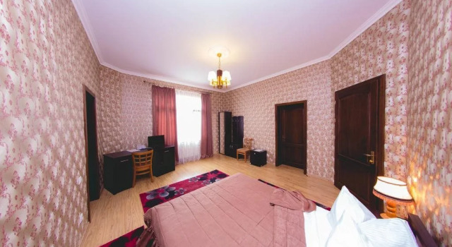 Pensiunea Casa Europa, Rezerwuj Hotel Hotele w Carpathians - Romania z parkingiem, Parking