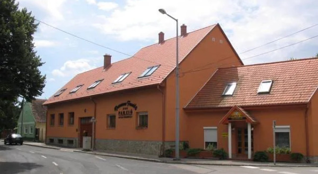 Rozmann Family Panzió & Apartmanház