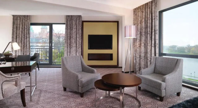 Двухместный клубный люкс Deluxe Sheraton Grand Krakow