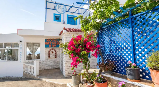 Номер Economy Castelia Bay Hotel