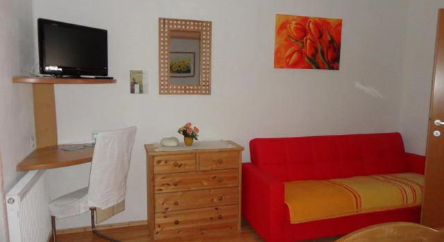 Ferienwohnungen Fam. Pabst, Book Hotel Hotels in Maria Lankowitz with Parking, Parking