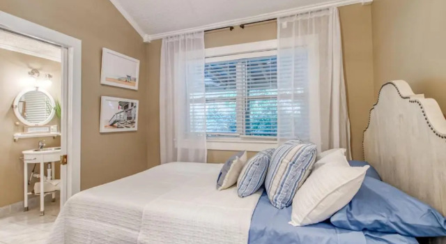 Latitude Adjustment Main House, Rezerwuj Hotel Tybee Island Georgia