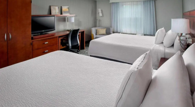 Четырёхместный номер Standard Sonesta Select Tinton Falls Eatontown
