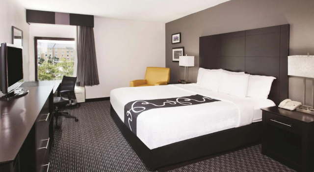 Двухместный номер Deluxe La Quinta Inn & Suites by Wyndham Charleston Riverview