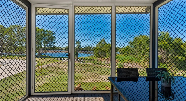 Deluxe villa med altan BIG4 Mackay Marine Tourist Park