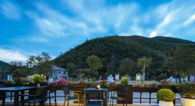 Moganshan Yuansheng Homestay, Prenota Hotel Huzhou Zhejiang
