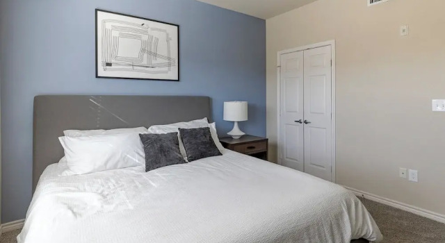 Landing Furnished Apartments near East Arlington