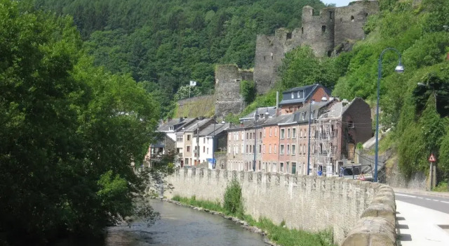 Коттедж Holiday Home in Bouillon Near River Semois