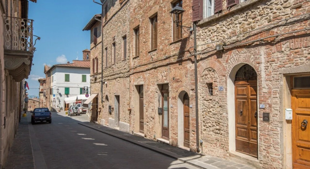 Apartment in the Heart of Radicondoli With Views Over the Hills and Wi-fi, Buchen Sie Ferienwohnung Hotels in Elsa-Tal mit Parkplatz, Parkplätze