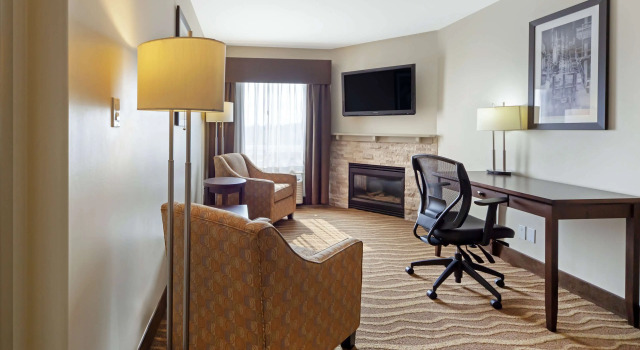 Шестиместный люкс Best Western High Road Inn