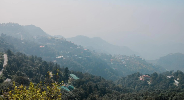 Wind 2BHK By Wabi Sabi Stays Private Balcony, Rezervovat Hotel Mussoorie Uttarakhand
