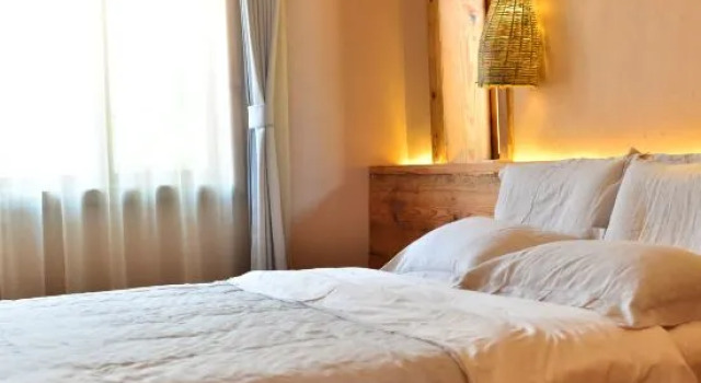 Двухместный люкс Qianshanwai Halfsea Villa Hotel