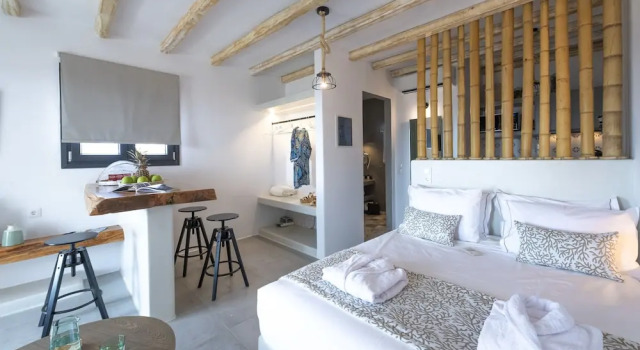 Апартаменты с видом на море Aelia Suites