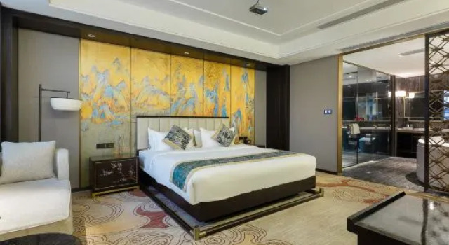 Люкс Grand Zhedong Chuyue International Hotel