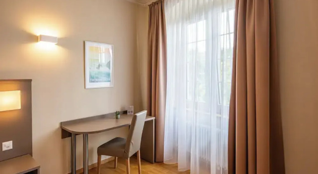 Люкс Мансарда с 2 комнатами Hotel Kronenhof
