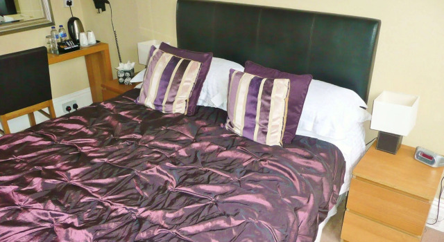 The Bahamas, Varaa Hotelli Torquay Devon