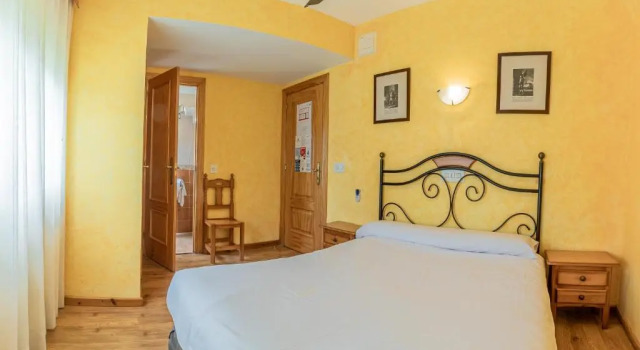 Двухместный номер Standard HOSTAL RIO ARA BELLOSTA by Vivere Stays