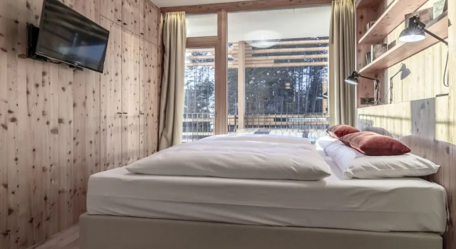 Люкс с балконом NIDUM - Casual Luxury Hotel