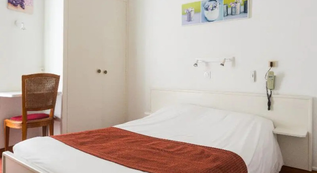 Двухместный номер Standard Hotel de Paris