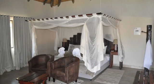 Luxury Chalet Shametu River Lodge