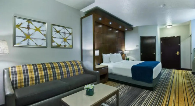 Люкс Oxford Suites Spokane Downtown
