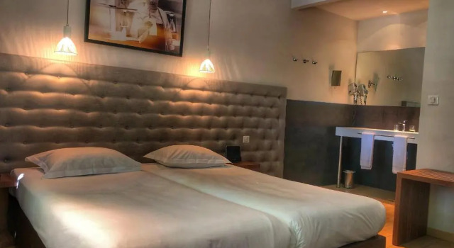 Полулюкс Le Pré du Moulin - Maison Alonso - Hôtel & Restaurant
