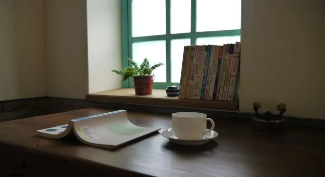 Номер Economy 香蕉與黑膠 Yellow And Black Guest House