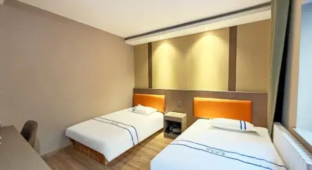Люкс Deluxe Urumqi Jiangxi Express Hotel