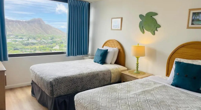 Апартаменты Waikiki Banyan 3411 Ocean View Free Parking