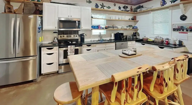 Коттедж с 4 комнатами с балконом Seacasa 18 by Silver Sands Vacation Rentals