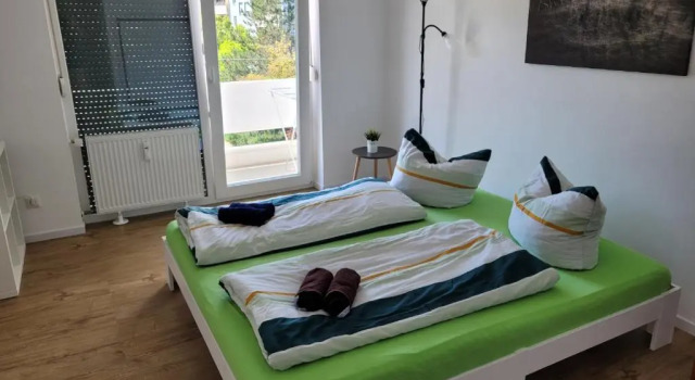 Апартаменты Schone, Gemutliche Moblierte 2 Zi Wohnung in Rgb