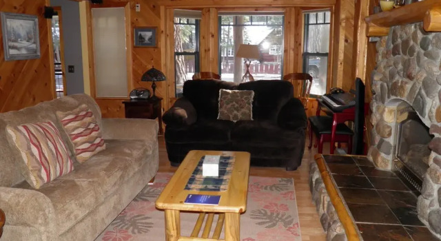 Pet Friendly, Covered Hot Tub, Walk To The Beach