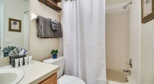 Апартаменты 9 Mi to Disney: Resort Townhome w/ Private Patio