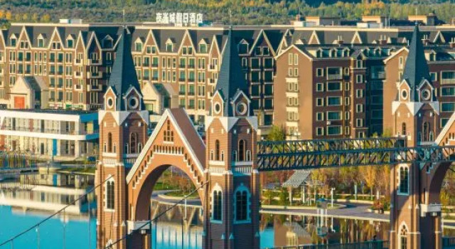 Nightlight Town HOTEL, Prenota Hotel Hotel a Burqin con parcheggio, Parcheggio
