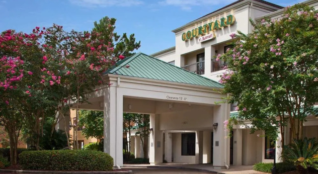 Courtyard New Orleans Covington/Mandeville, Buchen Sie Hotel Mandeville Louisiana