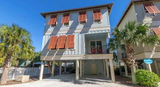 Bottlenose Beach House, Varaa Lomakoti Huvilat kohteessa Alabama, Villa