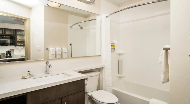 Четырёхместный люкс Candlewood Suites - Ft Walton Bch - Hurlburt Area by IHG
