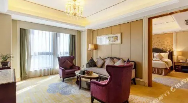 Люкс Executive Shangyu Tianyue Grand New Central Hotel