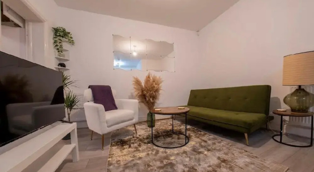 Apartment-sleeps4-parking-balcony, Varaa Huoneisto Asunnot kohteessa Merseyside, Huoneisto