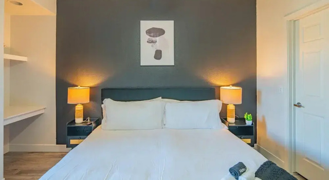 Двухместные апартаменты Deluxe с балконом ROVE LIVING/KB - Zone