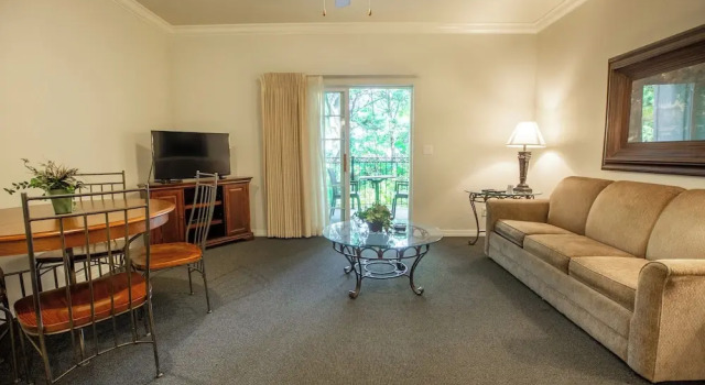 Номер Standard French Quarter Resort by Coolvacay