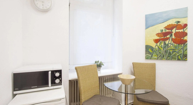 Primeflats - Apartments in Schoeneberg, Prenota Appartamento Schoneberg-Tempelhof Berlino, vicino a EUREF-Campus