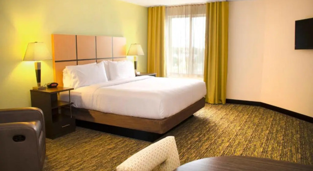 Люкс Candlewood Suites York by IHG