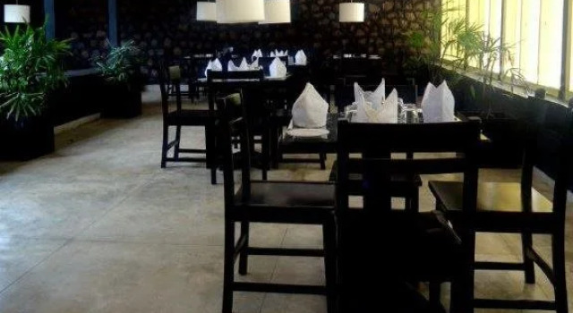 Medawachchiya Rest House, Забронировать Отель Медаваччия округ Анурадхапура