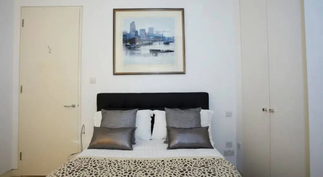 1 Bedroom Apartment Near St Paul's, Забронировать Апартаменты/квартира Лондонский Сити Лондон, рядом с Роупел-стрит
