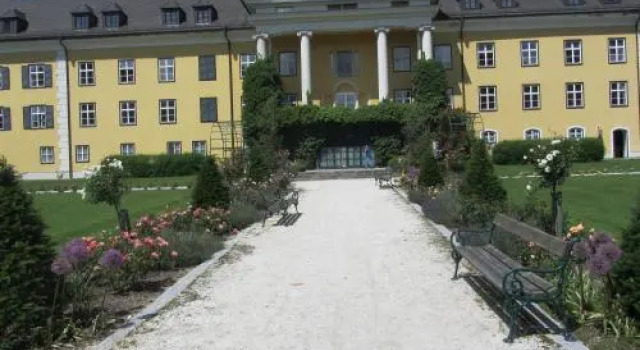 Apartment pool and lake, Book Apartment Altmünster 