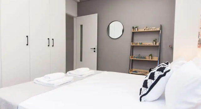 Апартаменты Renovated Gem in Zografou