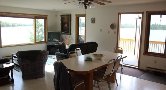 Spruce Forest Lakeside B&B, Varaa Bed and Breakfast Thunder Bay Ontario